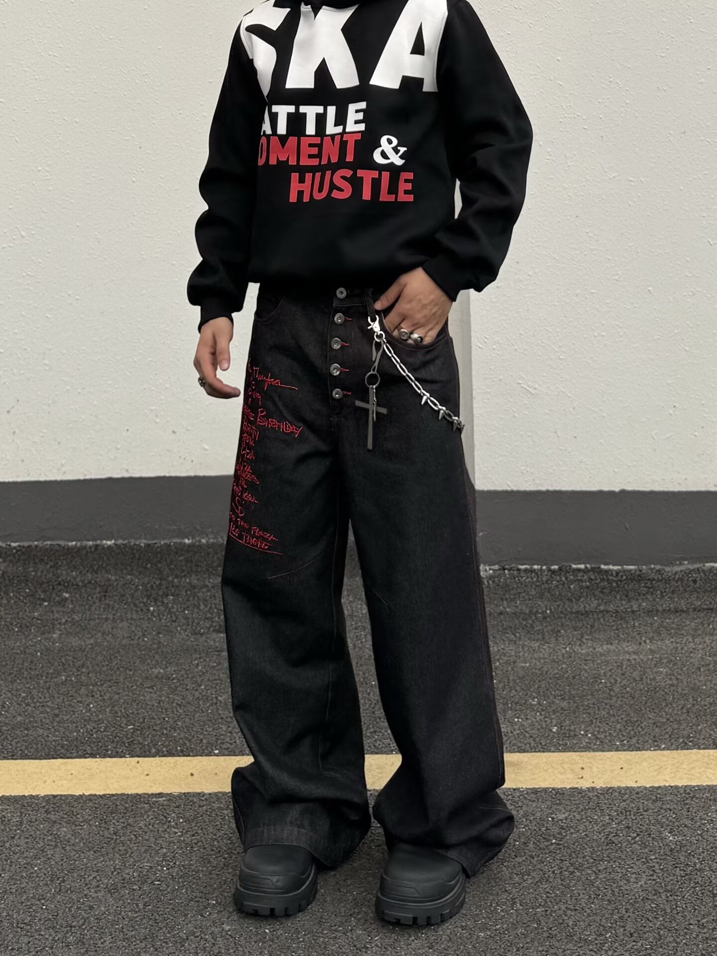 No.G55 American High Street Multi-Button Design Red Embroidered Jeans